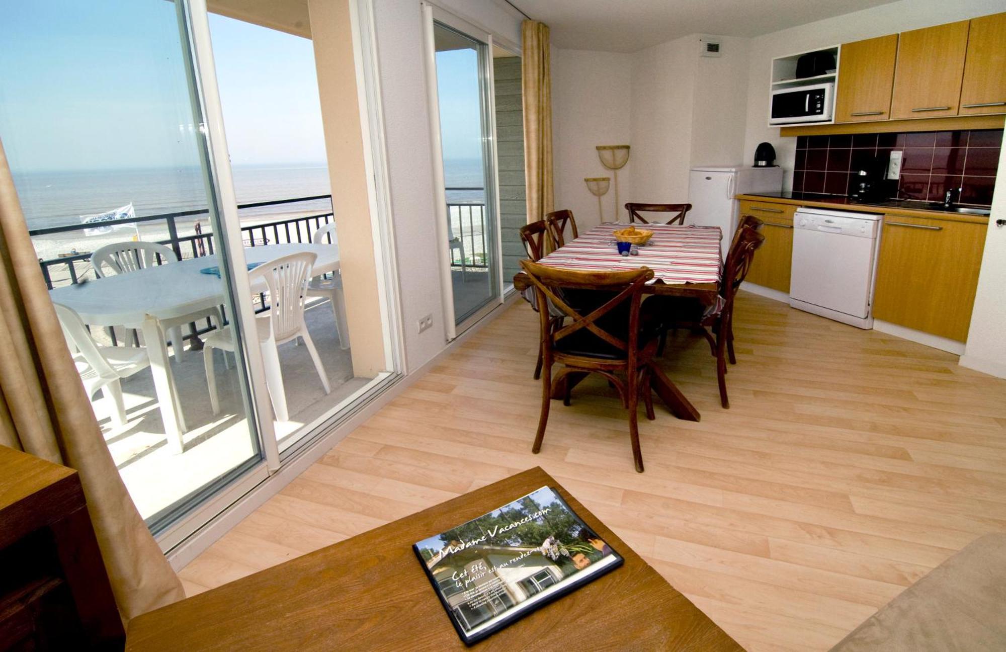 Madame Vacances Les Terrasses De La Plage กาเยอ-ซูร์-แม ภายนอก รูปภาพ